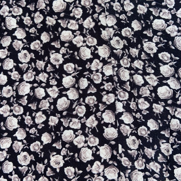 Dress - Picture 5 of 5